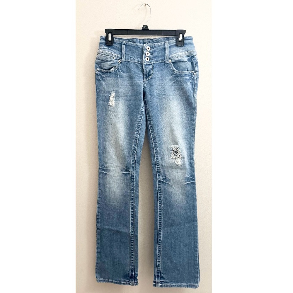 Ariya Light Blue Distressed Jeans